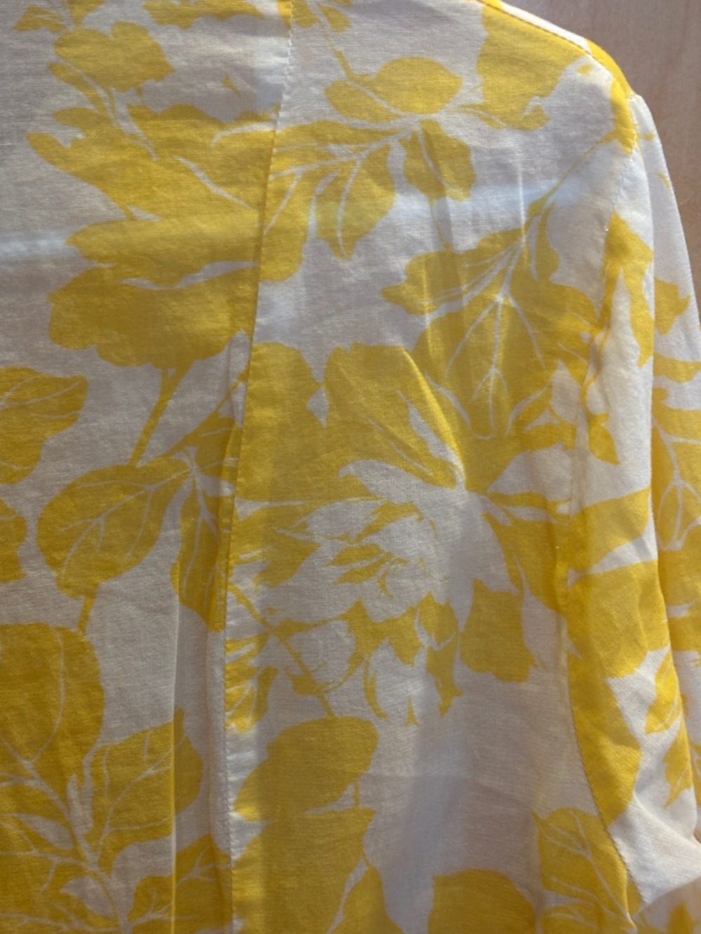 Anthropologie Maeve Yellow Floral Pintuck Button-Front Peplum Top - size 10 - Picture 9 of 9